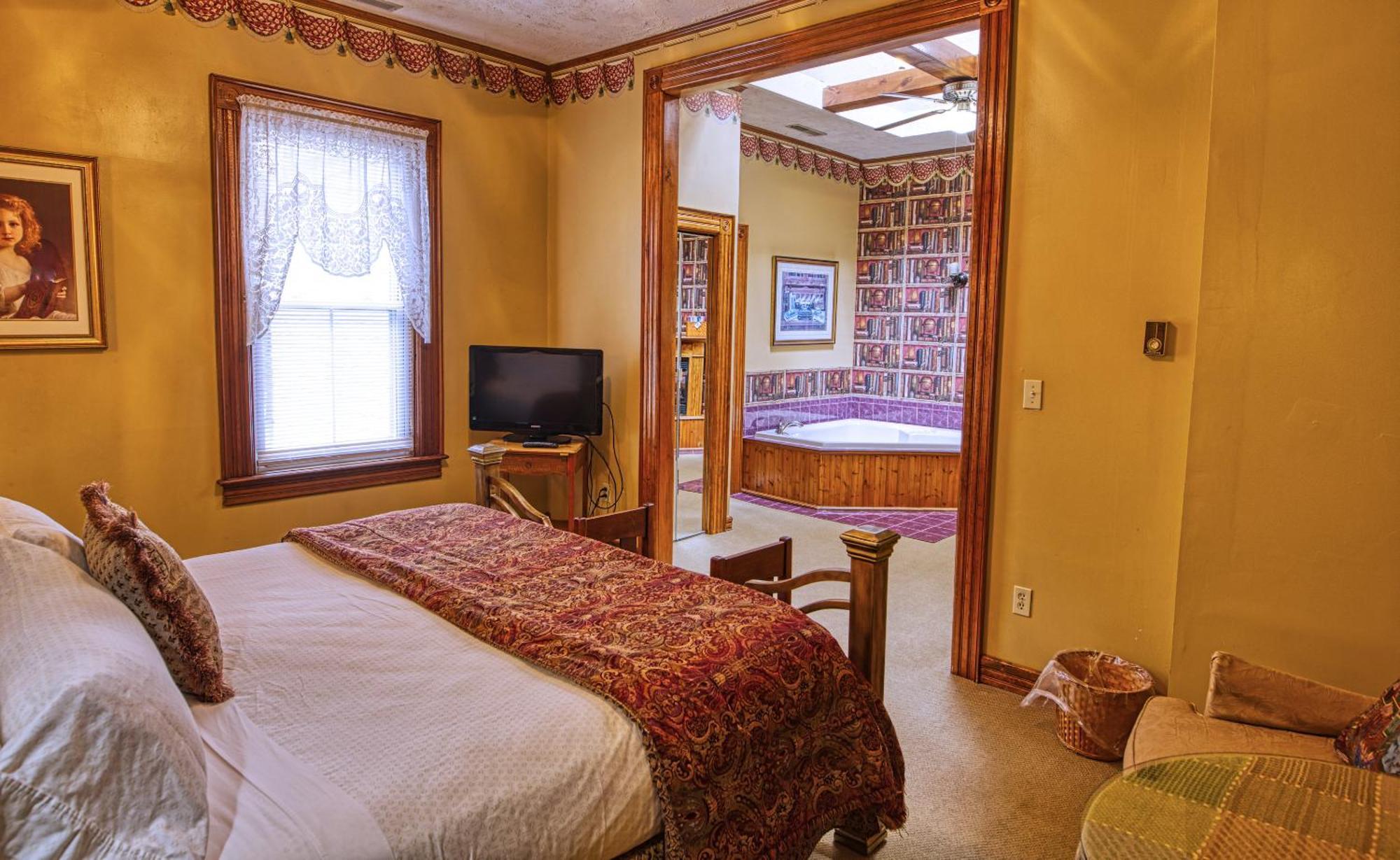 Rockwell Falls Inn And Wine Bar Lake Luzerne Rum bild