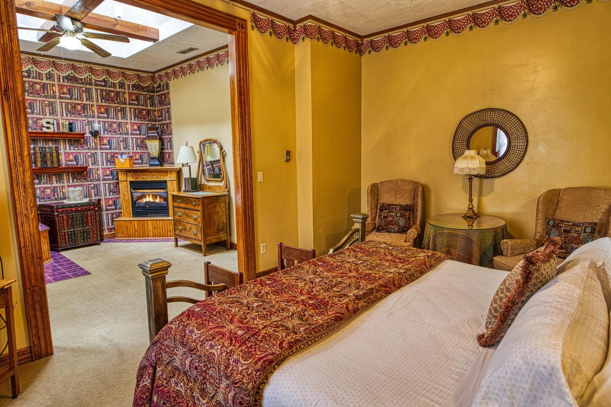 Rockwell Falls Inn And Wine Bar Lake Luzerne Rum bild